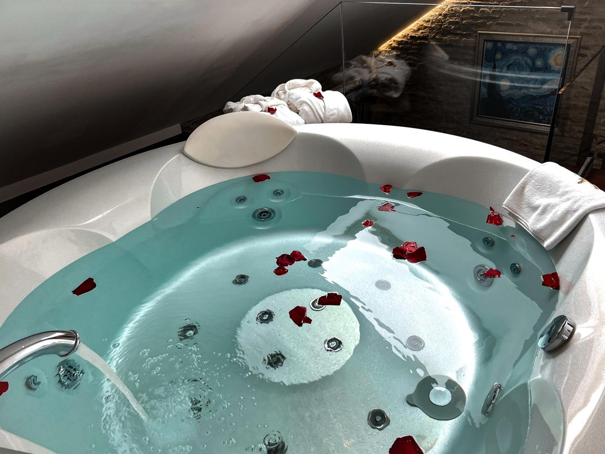 Anahita Boutique Hotel มาลากา ภายนอก รูปภาพ