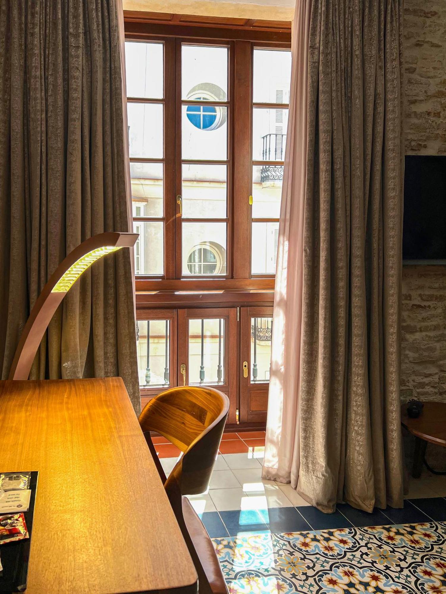 Anahita Boutique Hotel มาลากา ภายนอก รูปภาพ